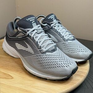 Brooks Men’s Launch 5 running shoes